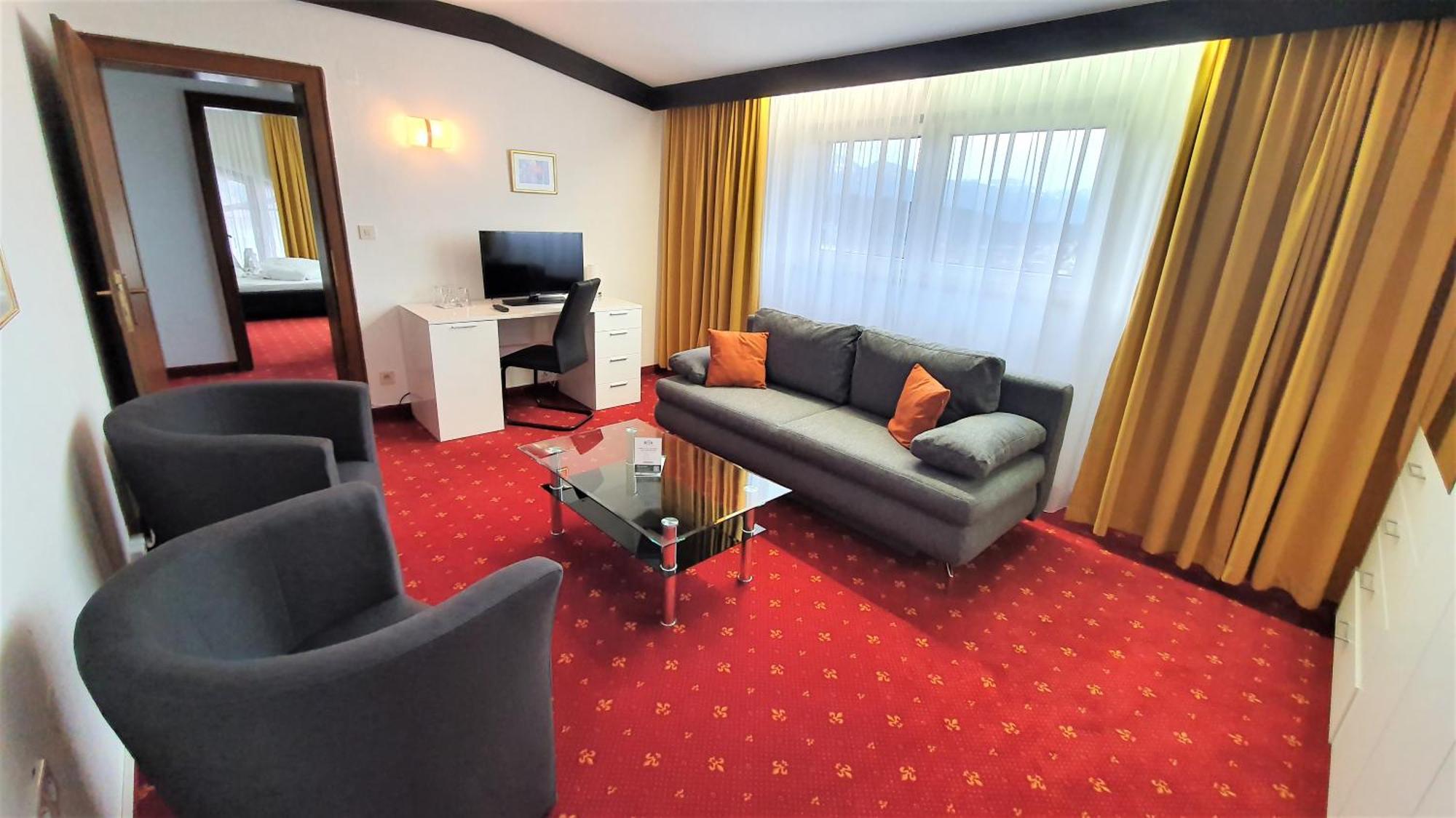 Hotel Bellevue Seeboden Quarto foto